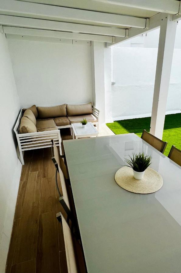 A Menos D 1 Min D Plaza Cabildo Apartment Sanlúcar de Barrameda Exterior photo